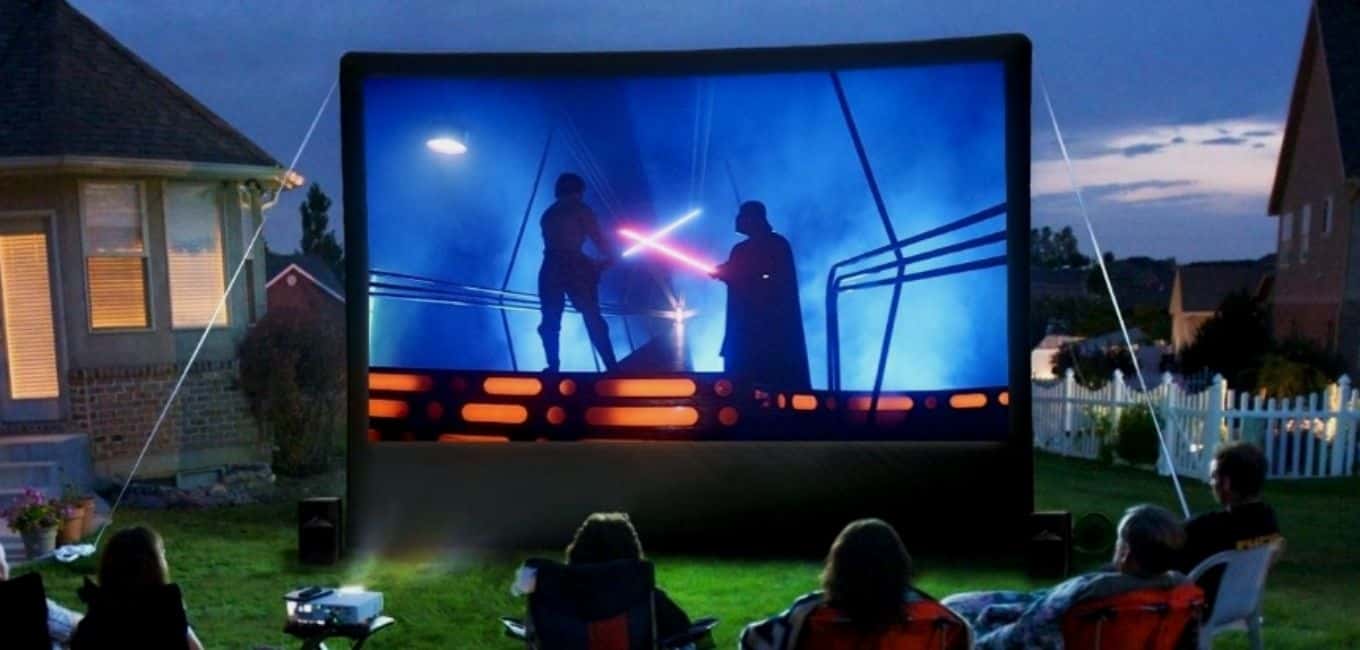 What do you need for outdoor movie night