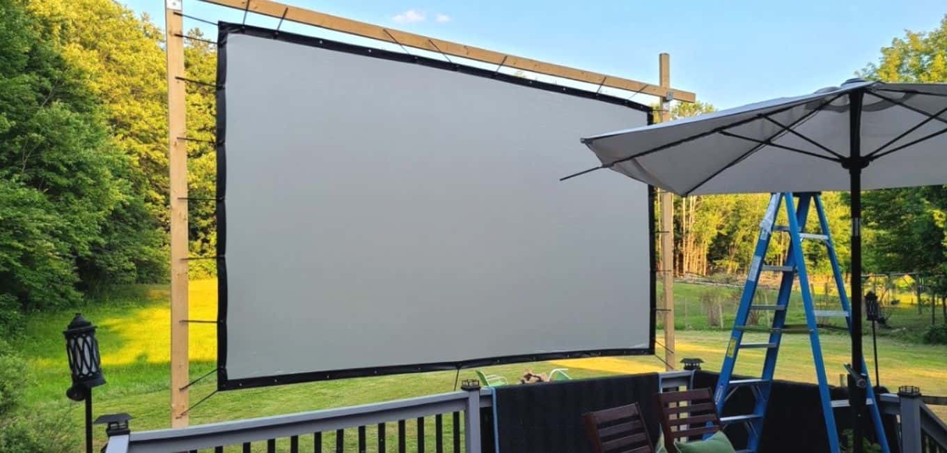 How To Use A Projector Outside During The Day (TIPS)