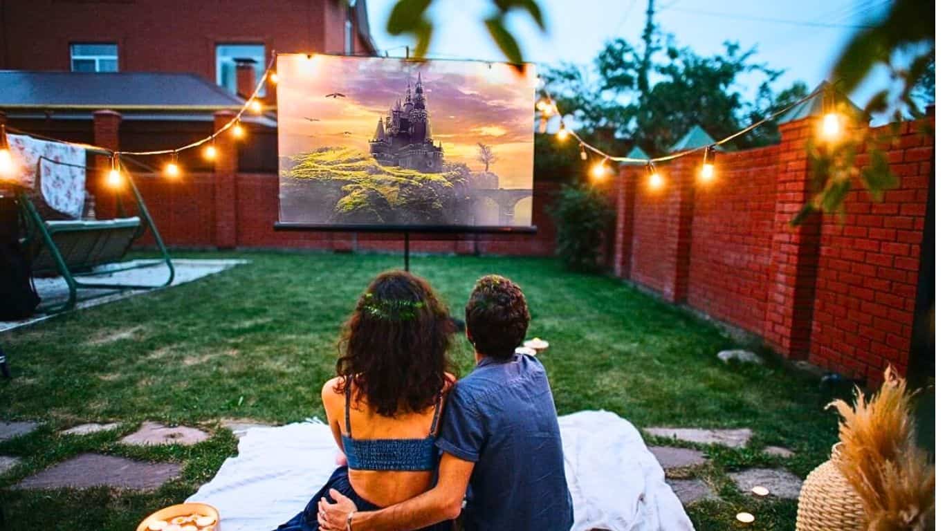 Best lumens for outdoor projector