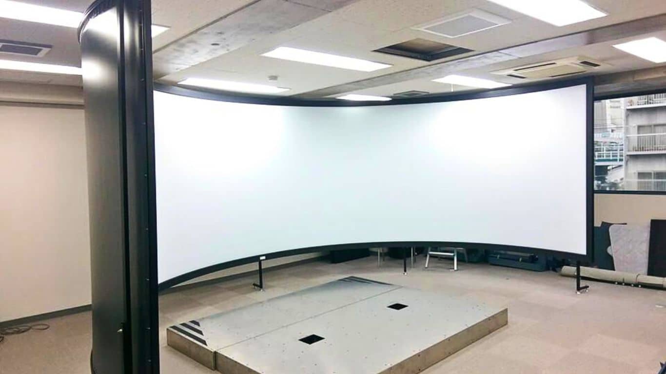 How to make a curved projector screen